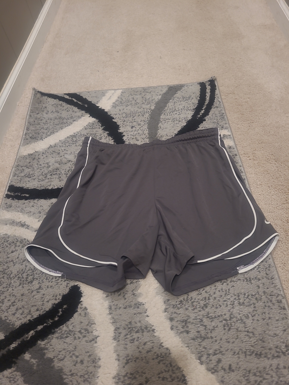 Vintage Nike Womens Medium(8-10) Gray Dri-fit Basketball Shorts White Swoosh